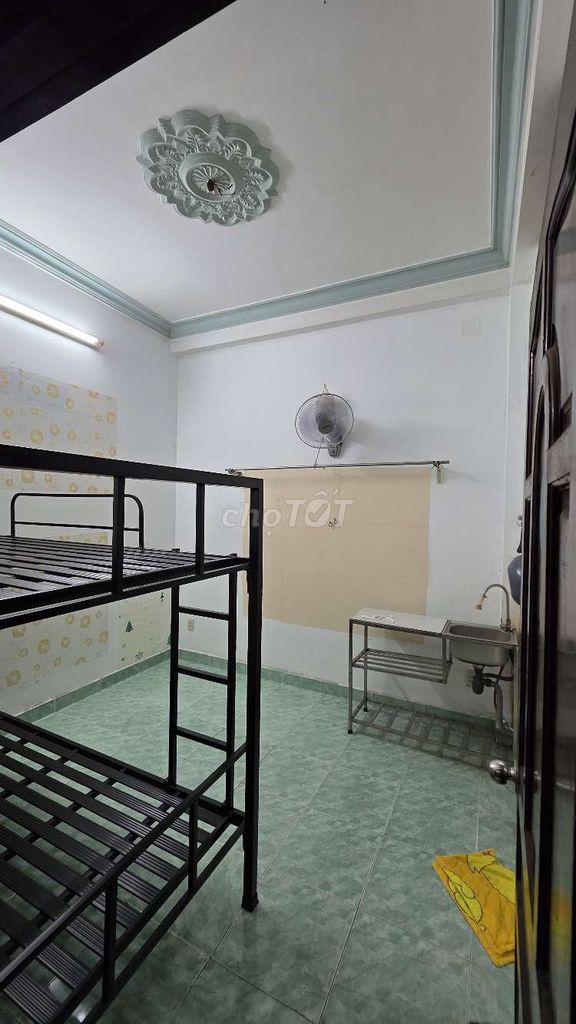 The fridge room for the Seven Months.