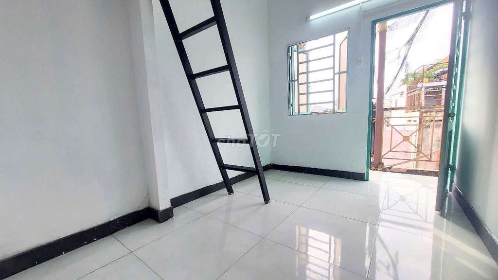 Tell Zhang that he's got a lot of room 2 meters tall, Thích Quảng Đức Quan Long.