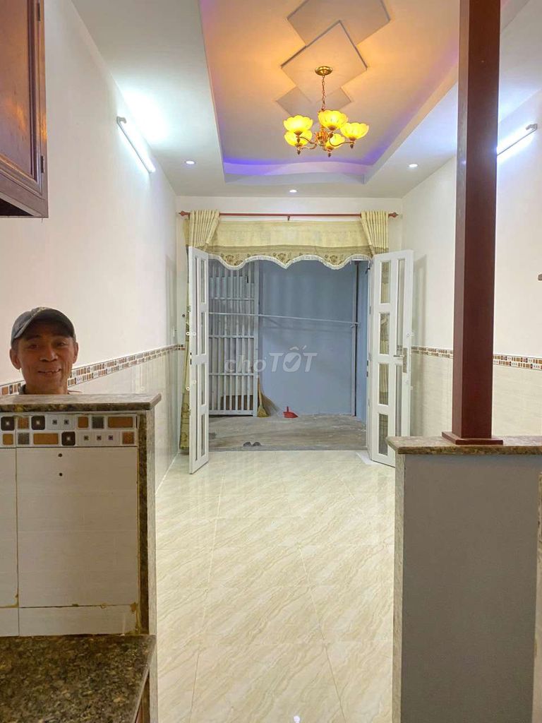 Rent 7th Street/ Lê Đình Cẩn, 2nd floor, 3 toilets.