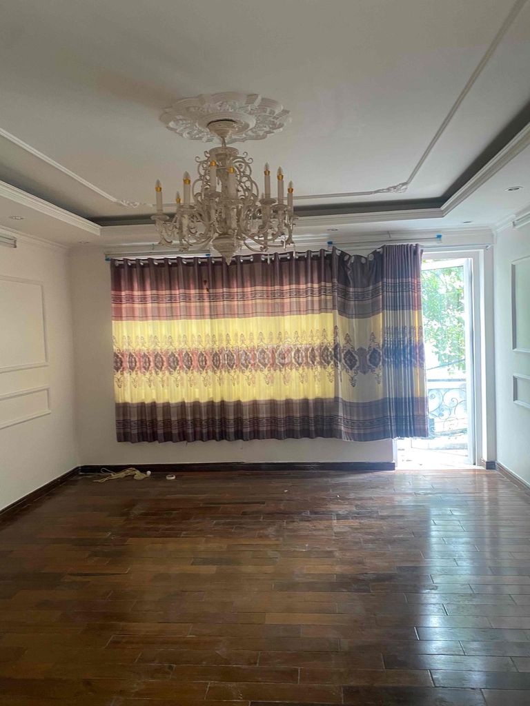 Rent a villa. Tân Sơn Nhì.