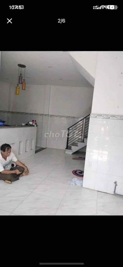 The 1st Hương Lộ 2 house in the market.