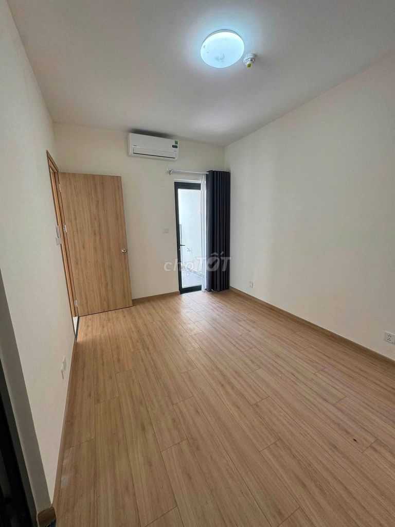 Need to rent out apartment Aurora Residences, District 8