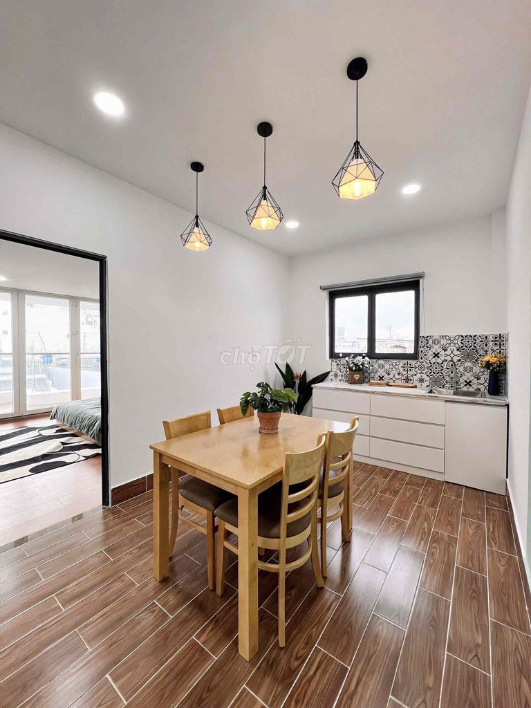 Rent the two bedrooms near the Phú Nhuận Full of open balcony furniture