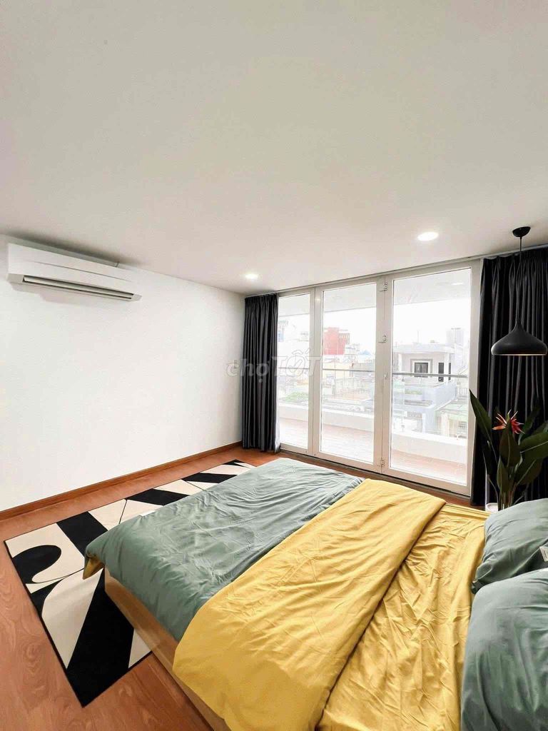 Rent the two bedrooms near the Phú Nhuận Full of open balcony furniture