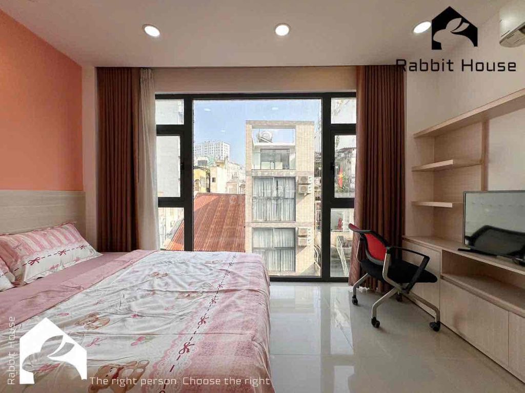 House 1 .42 m.2 Full furniture, right at District City Market 1.