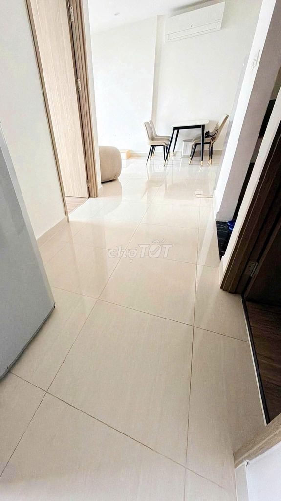 Rent the S1073207 Rainbow apartment at District 9