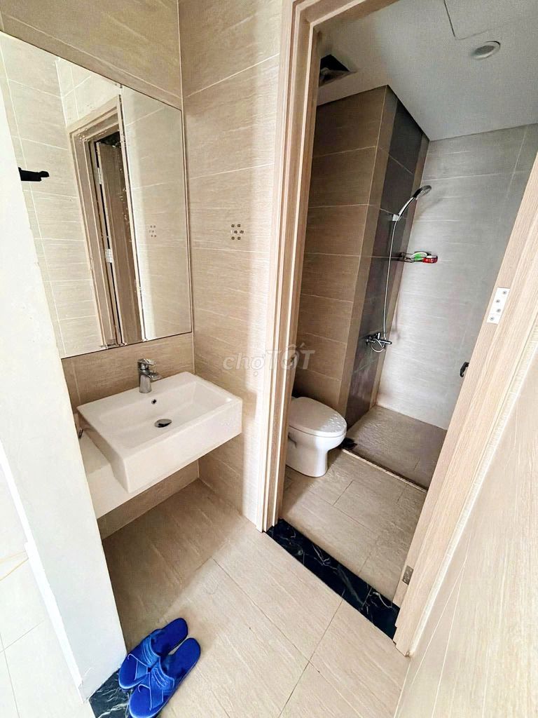 Rent the S1073207 Rainbow apartment at District 9