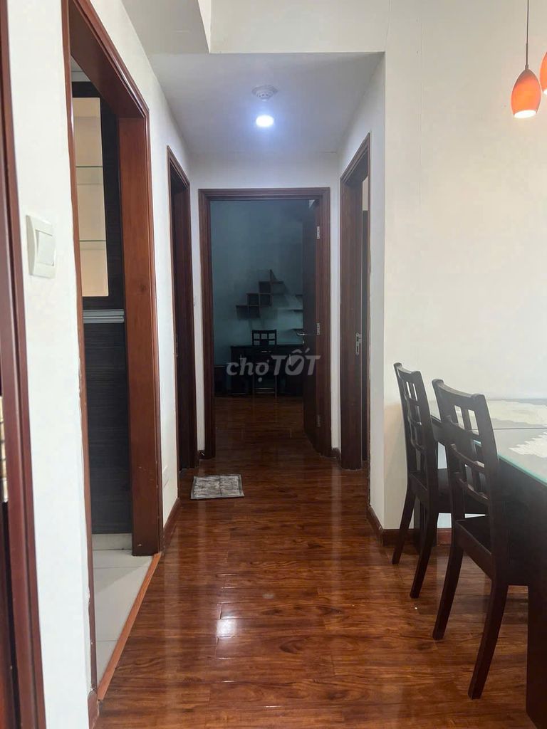 We need to rent out apartment Tản Đà Court, 18711, District 5.