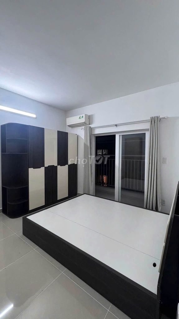 Kim Bulk Three Bedrooms, 1 9-foot balcony 2 full of rents 8.7 million a month