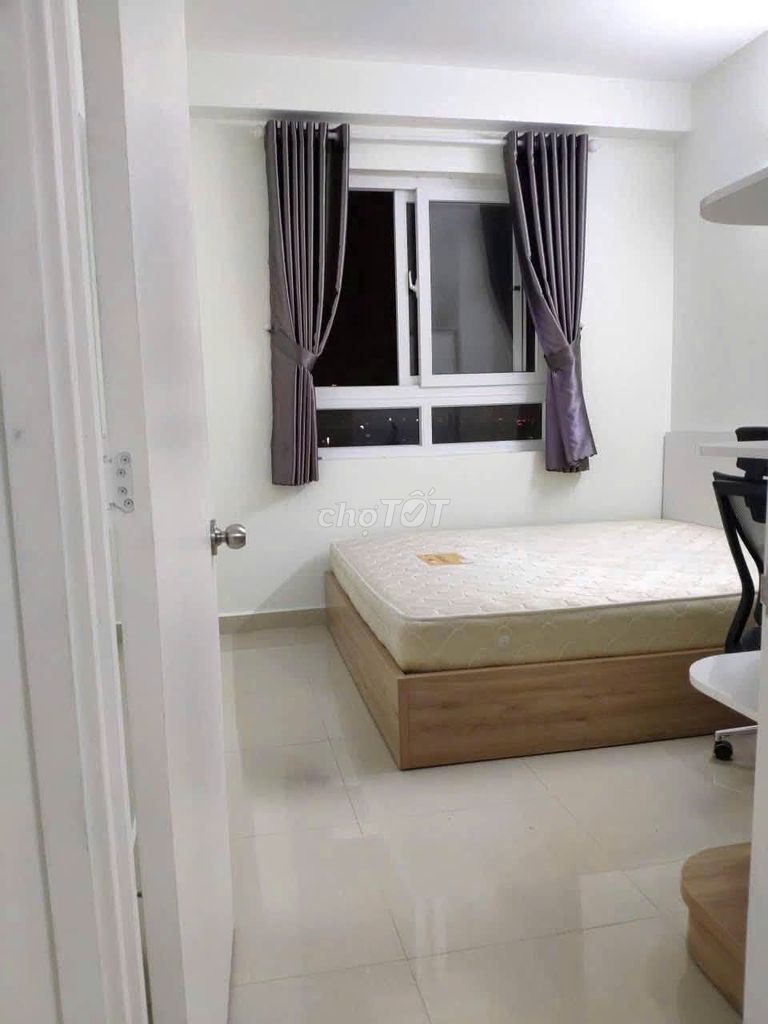 Kim Bulk Three Bedrooms, 1 9-foot balcony 2 full of rents 8.7 million a month
