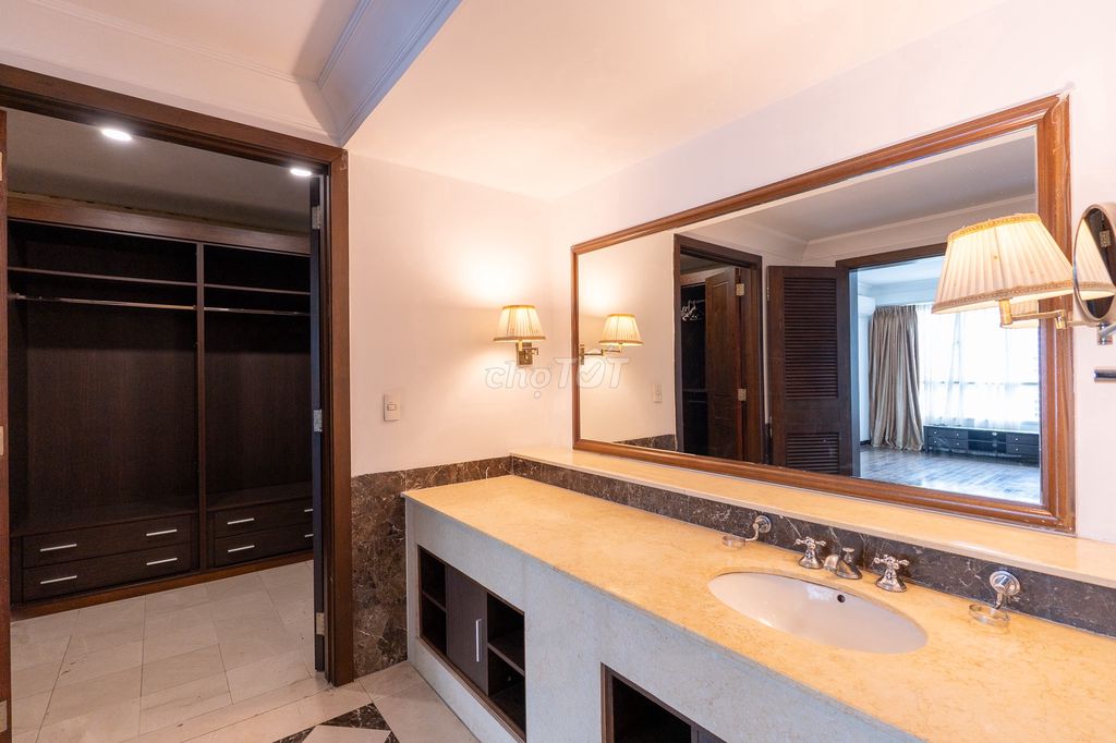 Rent the penthouse the manor 232 M2 - 4 bedroom - 40 million a month