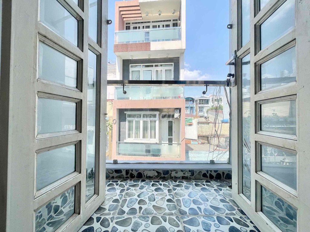 studio full interior - private balcony - Lê Lợi, Gò Vấp
