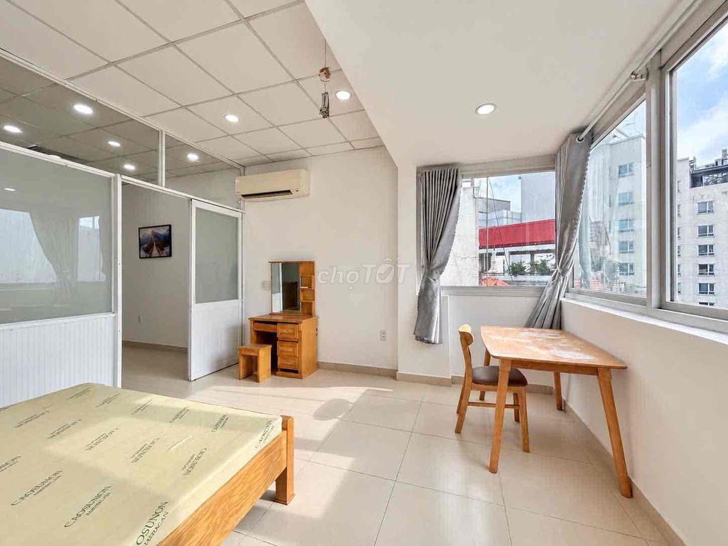 A cheap airport kitchen room.