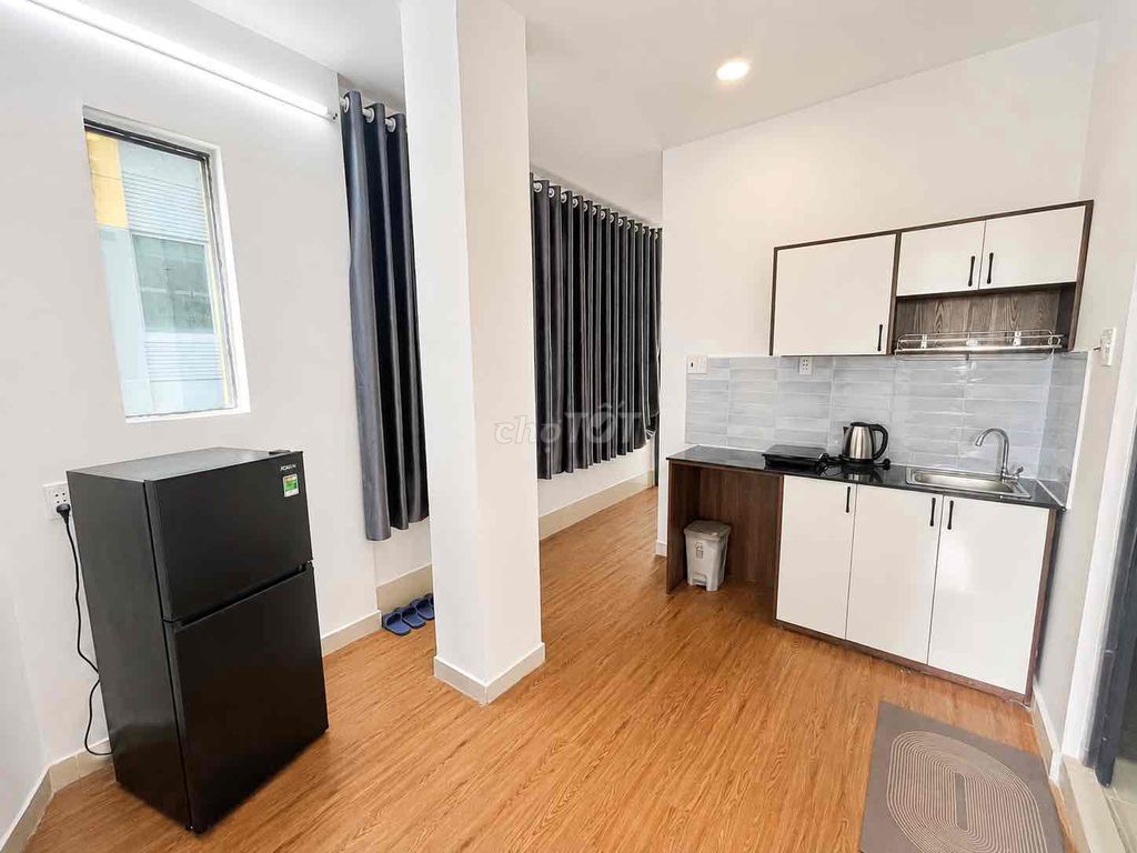 Rent a bedroom - 188 Sư Vạn Hạnh, east.