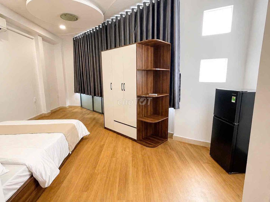 Rent a bedroom - 188 Sư Vạn Hạnh, east.