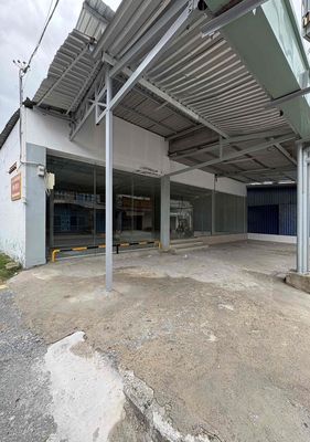 Hóc Môn-wide cash house for rent