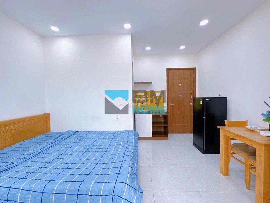 Large balcony studio – Nguyễn Văn Đậu – full interior