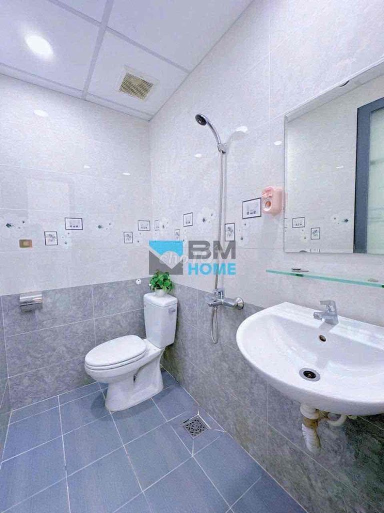 Large balcony studio – Nguyễn Văn Đậu – full interior