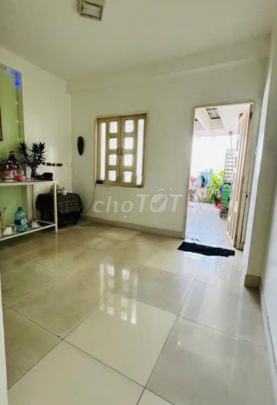 The alley of the car right at Tân Định -- 1-2-story district -- 4 x18 MlMS just 20 million a month.