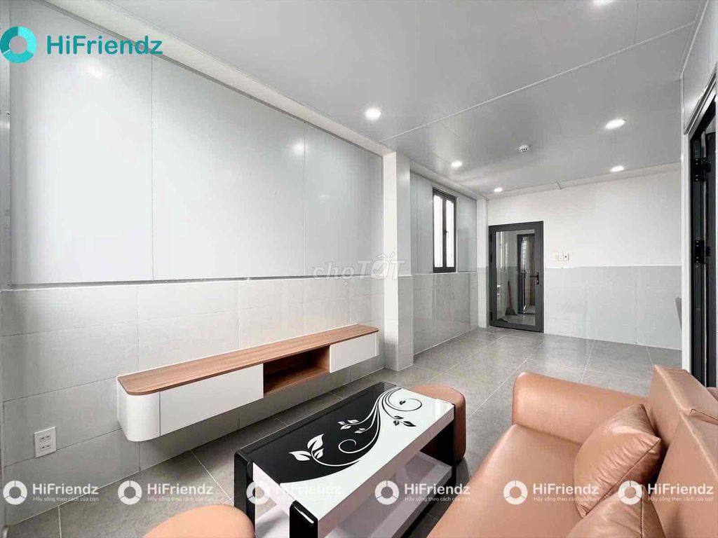 super large apartment - near the art - convenient travel