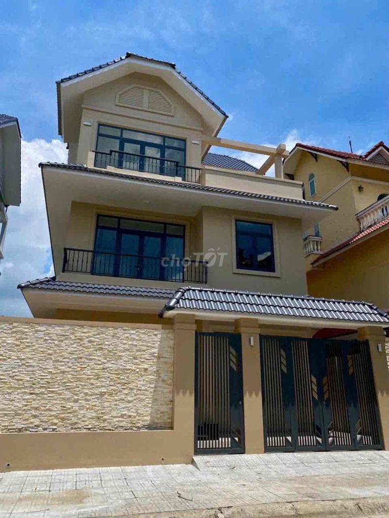 Rent a single villa with four bedrooms 5 toilets near global City - full interior - C
