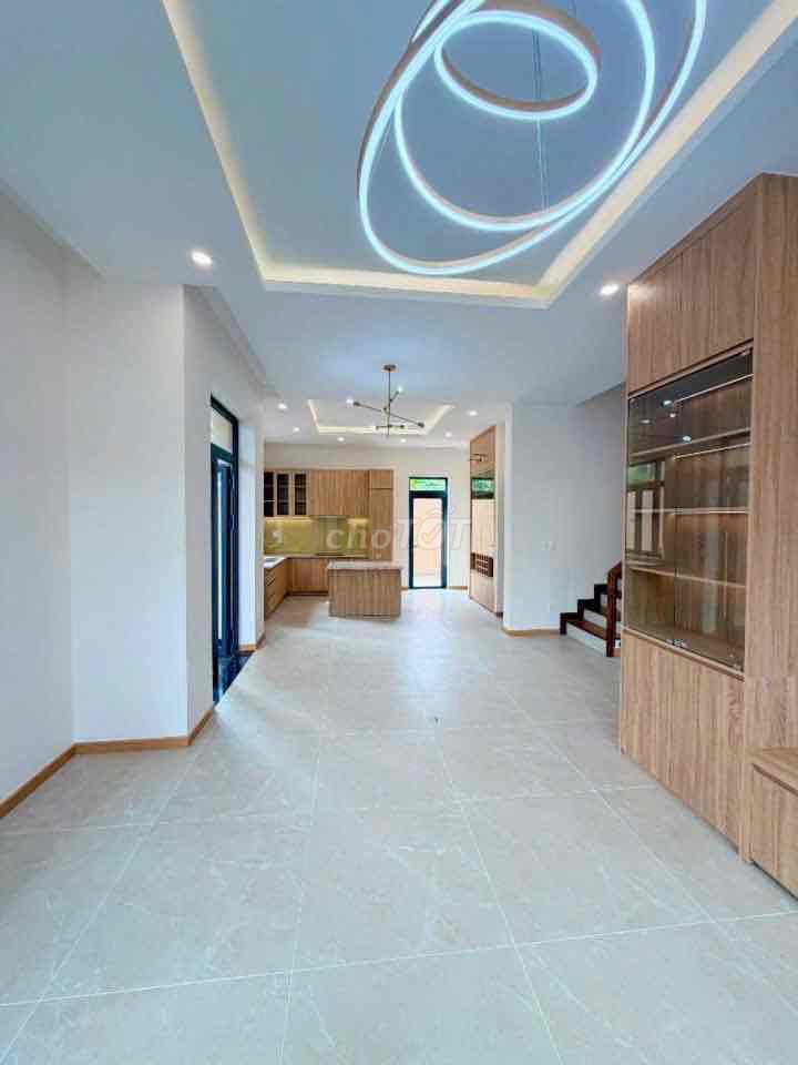 Rent a single villa with four bedrooms 5 toilets near global City - full interior - C