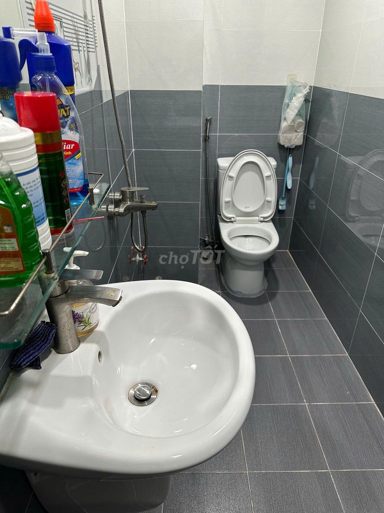 Renting Đô Đốc Long Street, Tân Quý, Tân Phú