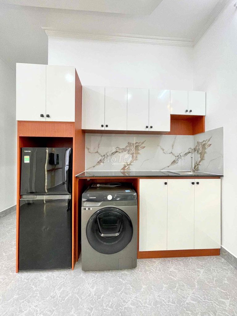 The new apartment is in the center of 1 - private balcony.