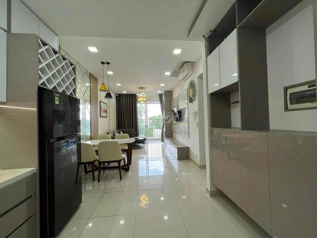 Rent a good apartment at The Botanica 2 bedrooms 2 bathrooms near the airport