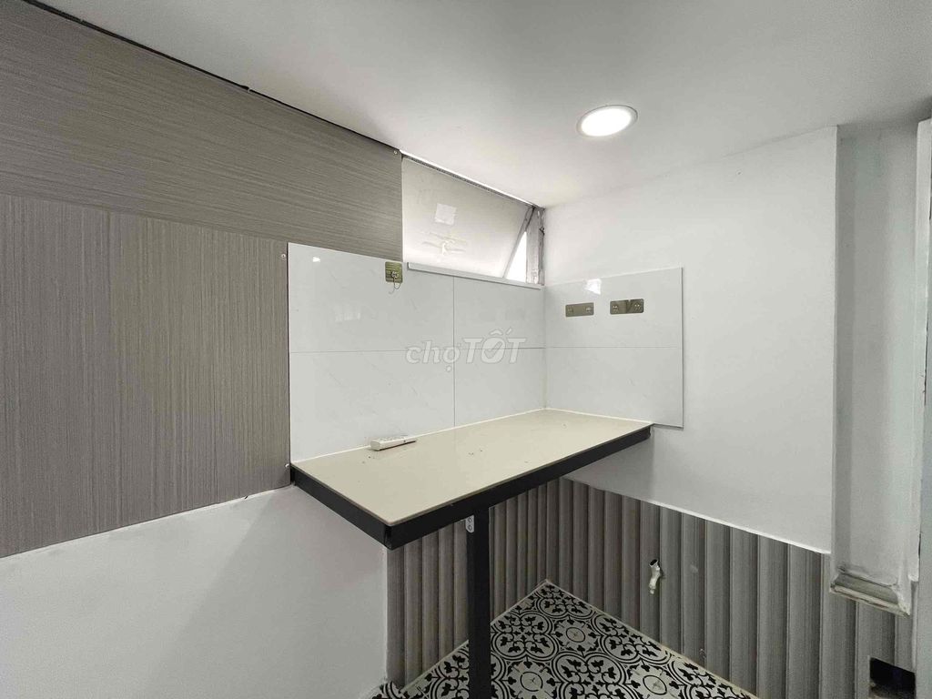 cheap room - sky window - ready air conditioning near fourth quarter