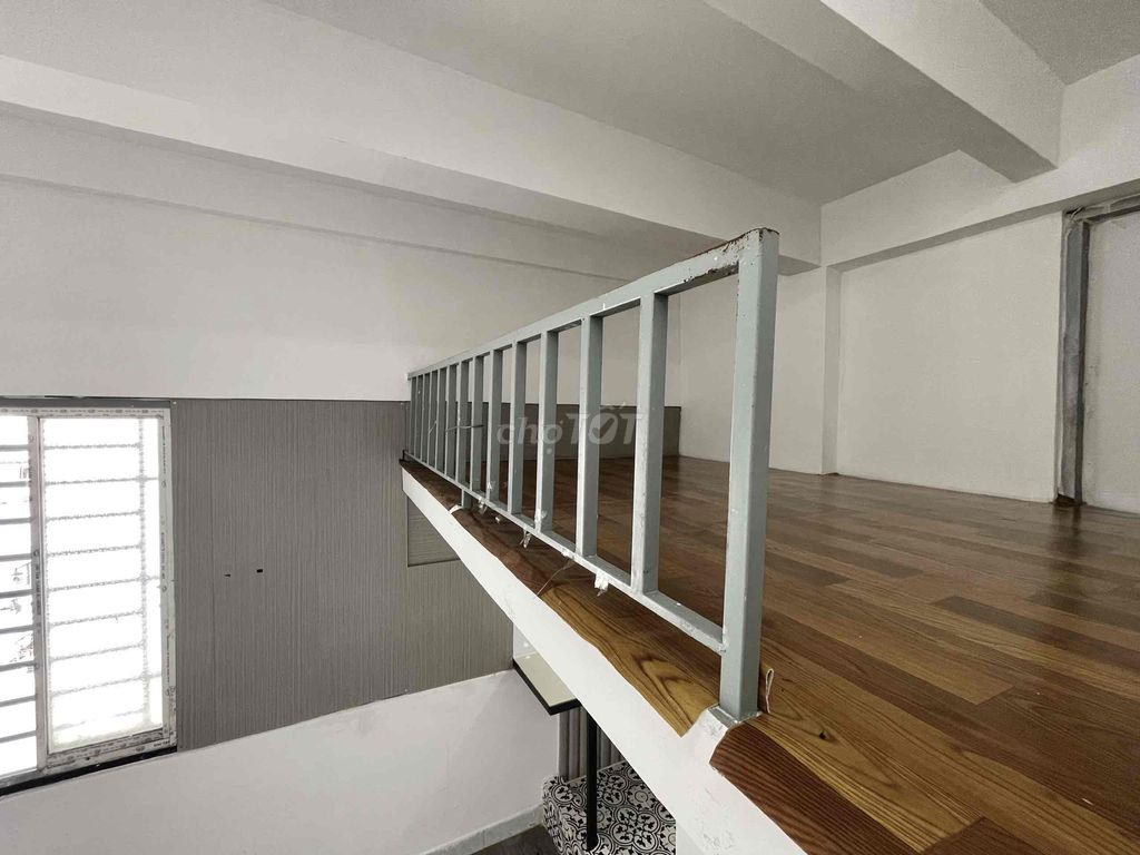 cheap room - sky window - ready air conditioning near fourth quarter