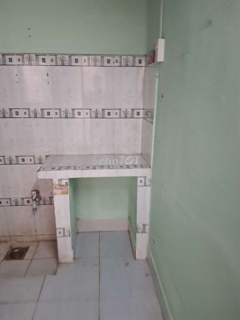 Rent Nguyễn Tư Giản.