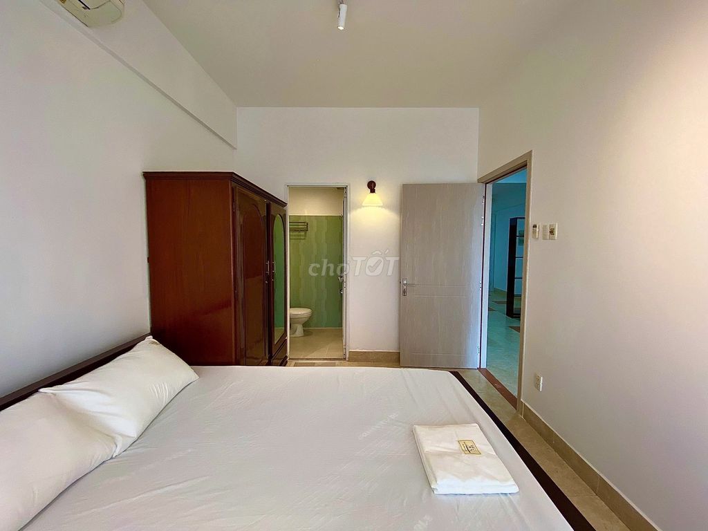 Rent a large Chung cư Nguyễn Ngọc Phương bedroom.