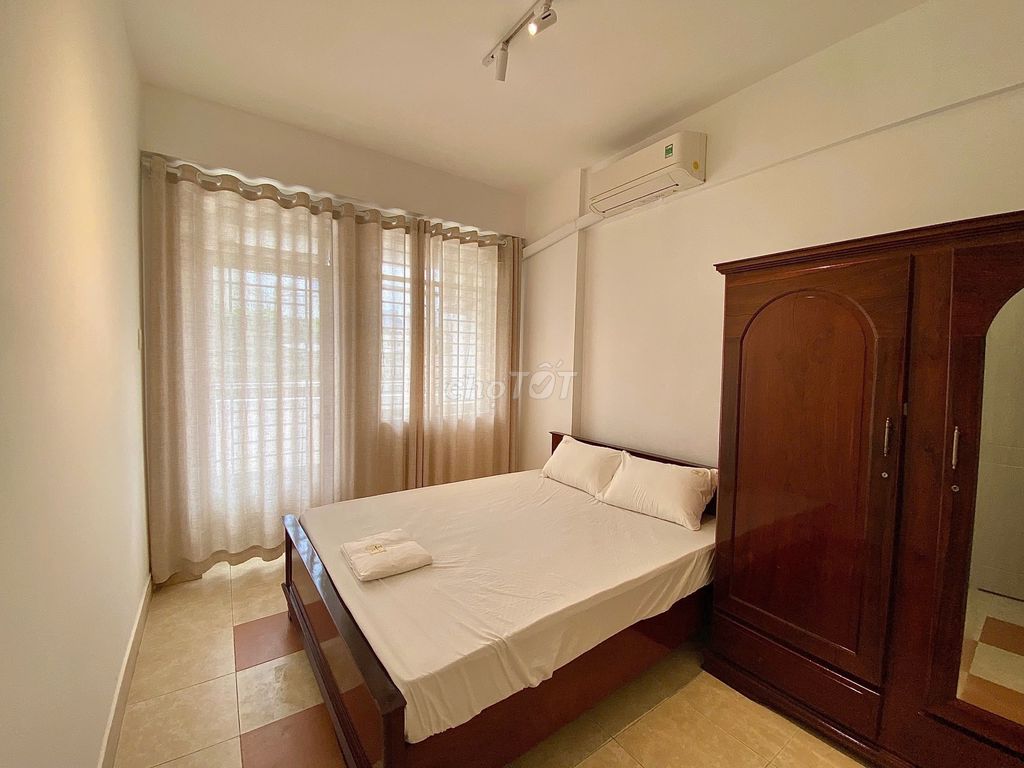 Rent a large Chung cư Nguyễn Ngọc Phương bedroom.