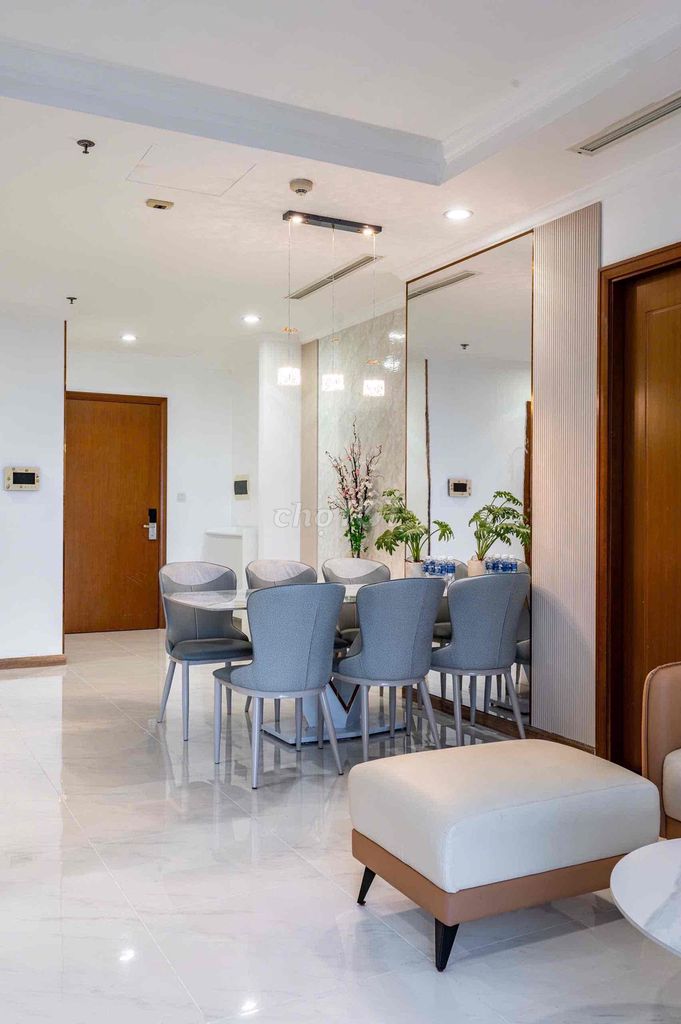 Rent two bedrooms 90 M2 river view - beautiful interior, new, fancy 25