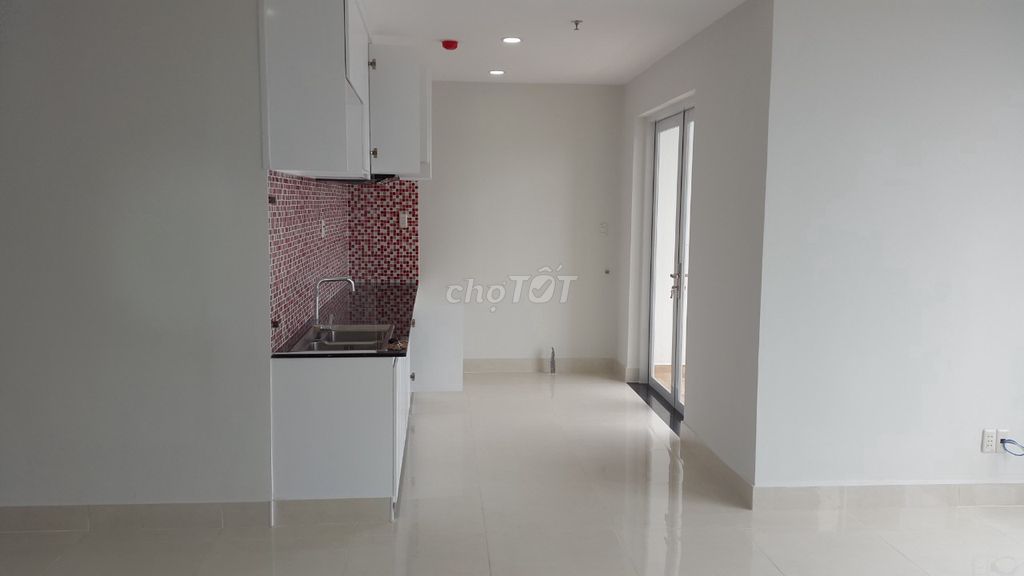 It's the owner of the Bảy Hiền Tower Tân Bình apartment-- 200 M2. (4 bedroom - 4 toilets)