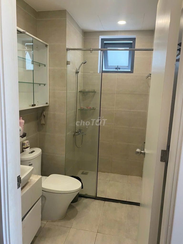Rent Central Premium. 8–3 bedrooms 2 toilets. 18 million.