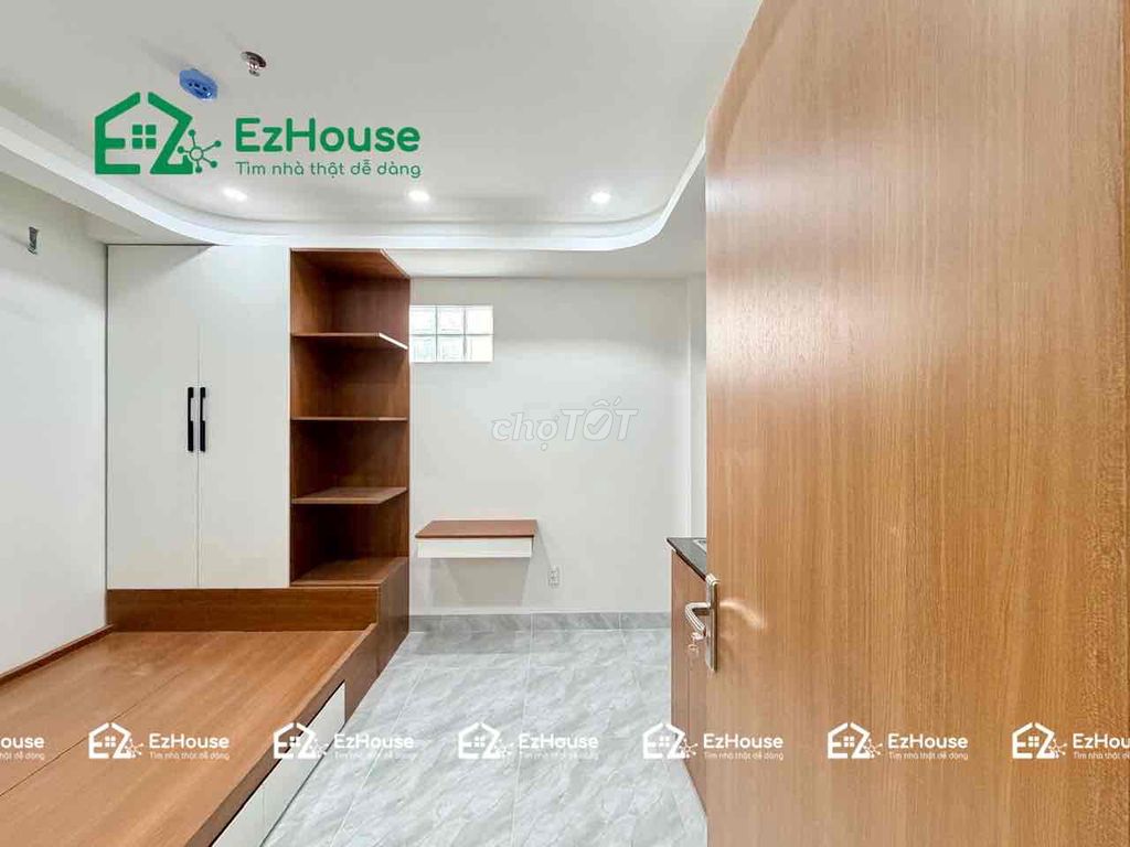 500 klicks of deposit -- new home, 100 percent built elevator -- private washing machine.