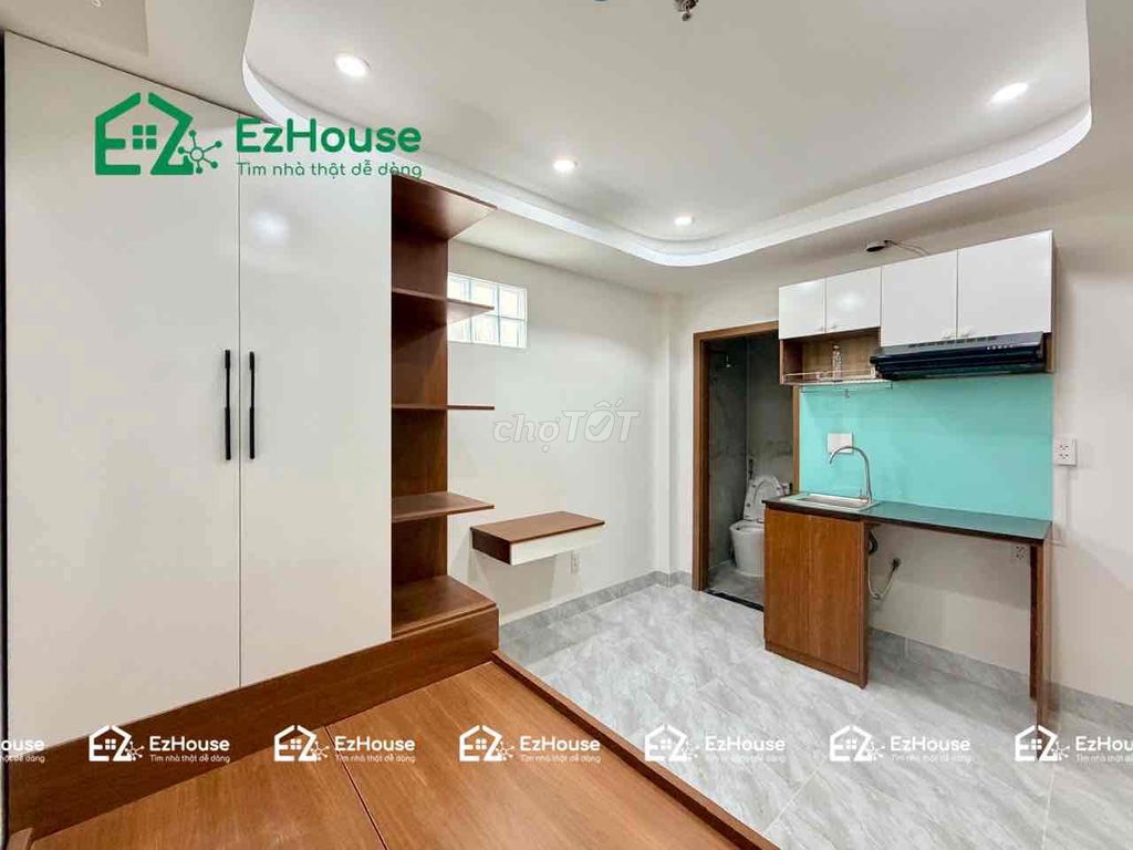 500 klicks of deposit -- new home, 100 percent built elevator -- private washing machine.