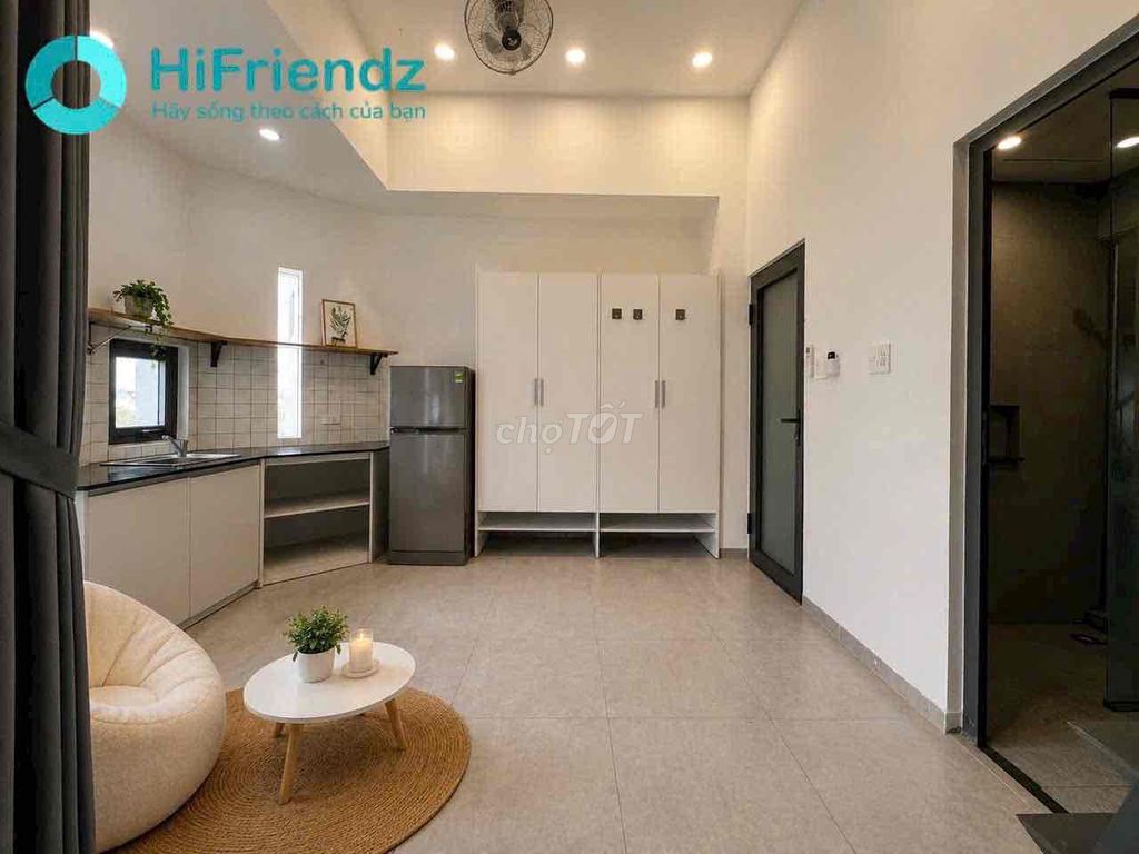 Rent the DNC Services apartment full of internal interiors in District 3.