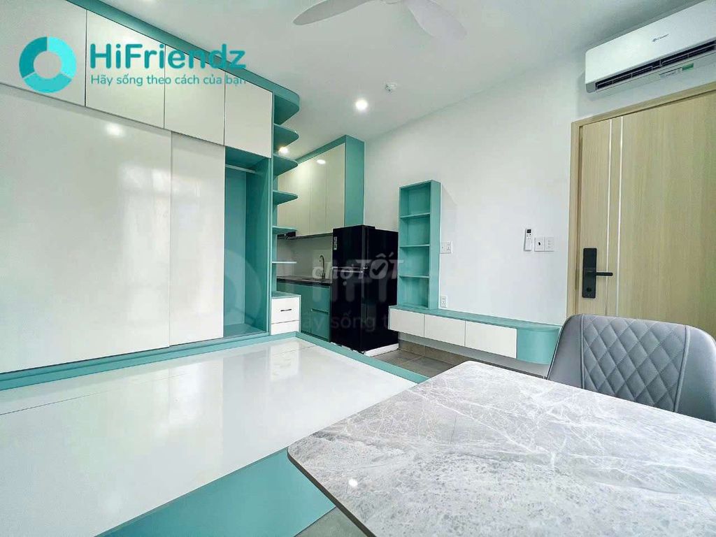 The studio service apartment is located in Cát Lái near the umt
