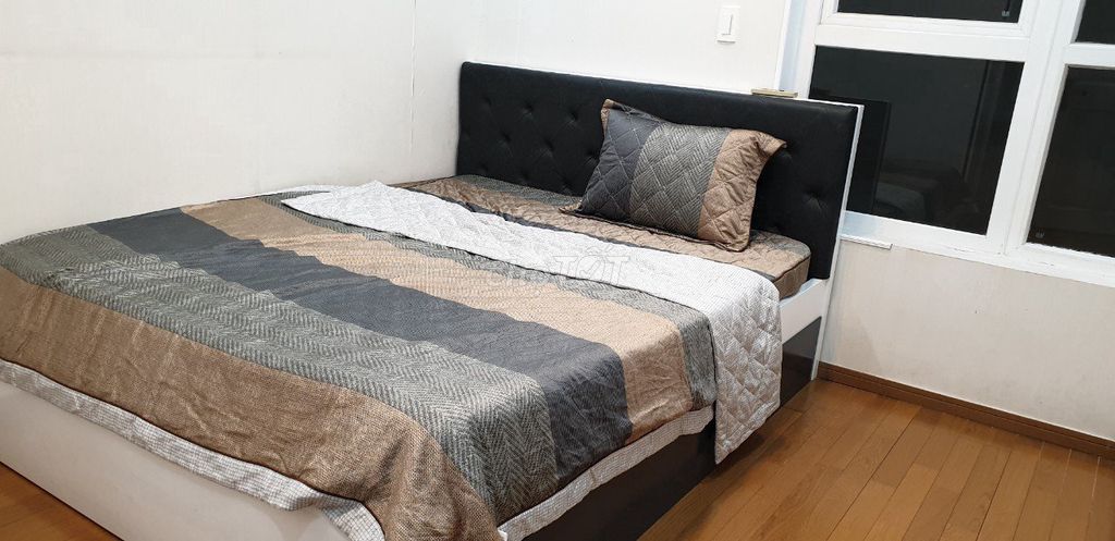 Sky Center apartment is rented - 2 bedrooms at 15.5-17 million, 3 bedrooms for 20 million.