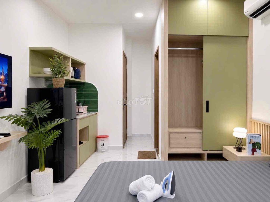 Renting Huyền Quang District 1