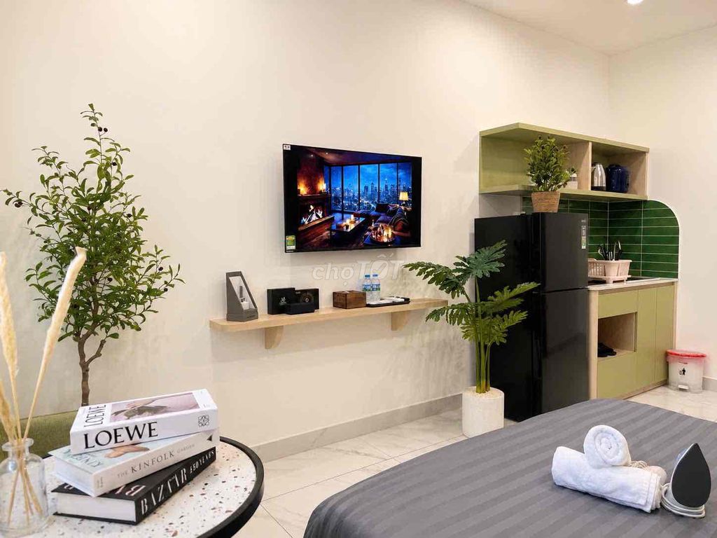Renting Huyền Quang District 1