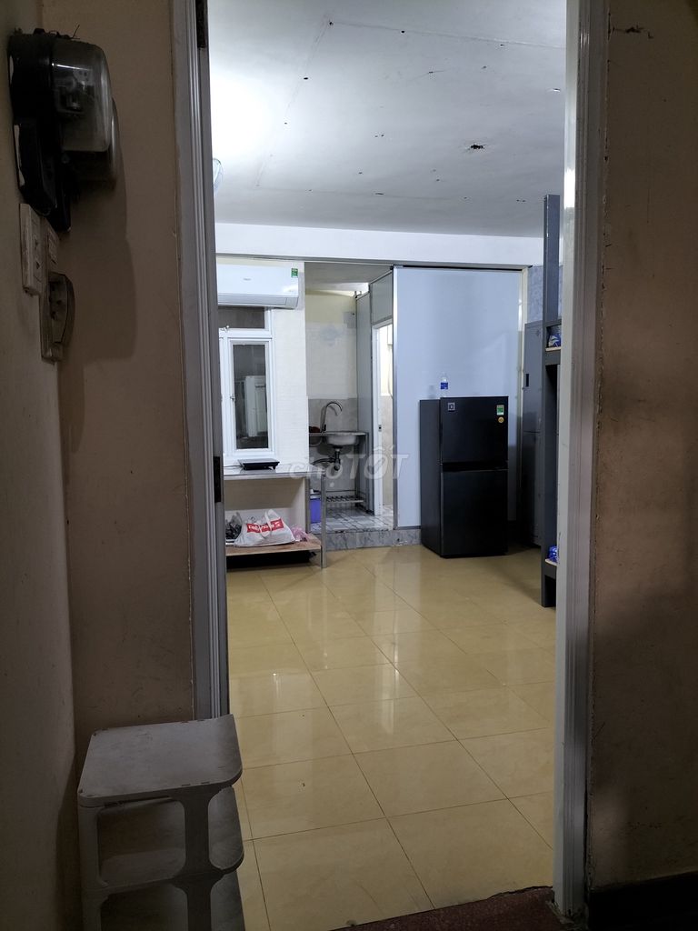 Master Full's Home Office, next to the Constitutional University, near the House of Deposed,