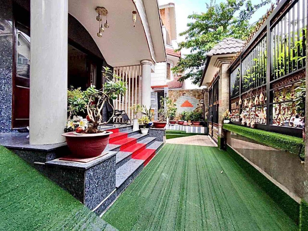 Rent KDC Him lam 10 bedrooms-- 59 million.