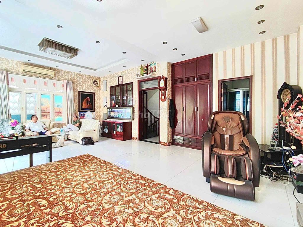 Rent KDC Him lam 10 bedrooms-- 59 million.