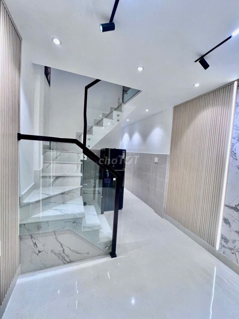Rent the entire apartment in two rooms, two toilets. New home Full Seven-Ten million