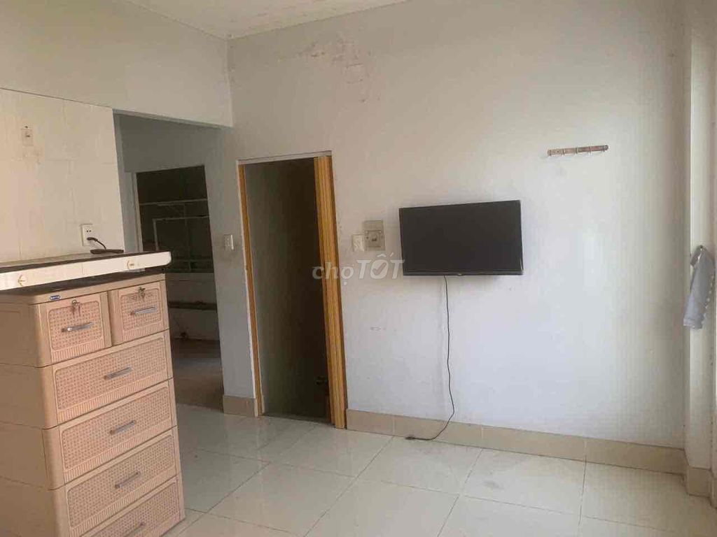Rent the original three-story apartment, 3 bedrooms/2 toilets, 40 meters2, Nguyễn Thái Sơn m, Gò Vấp