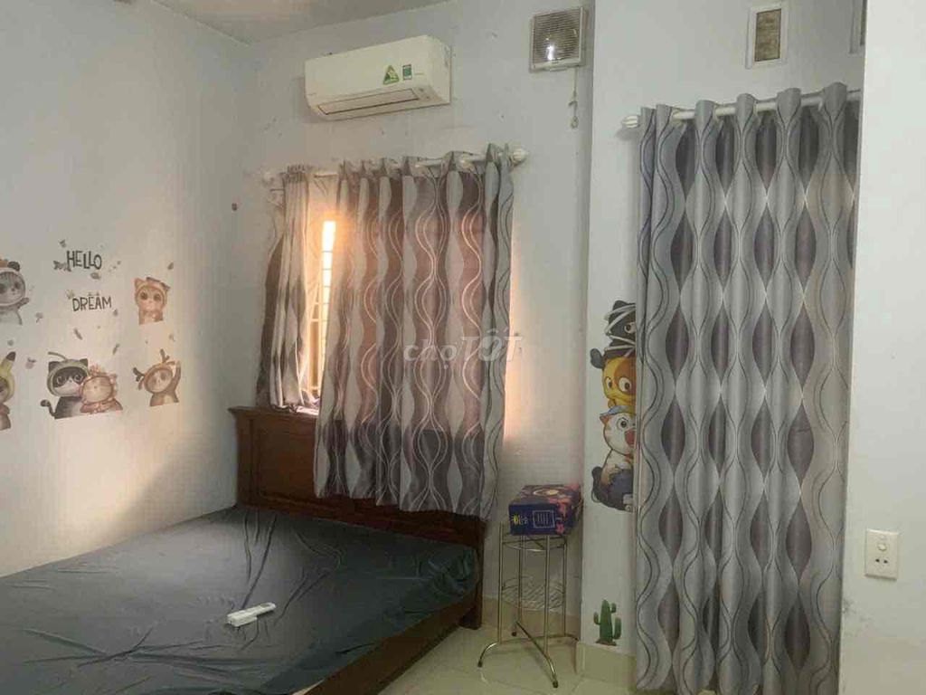 Rent the original three-story apartment, 3 bedrooms/2 toilets, 40 meters2, Nguyễn Thái Sơn m, Gò Vấp
